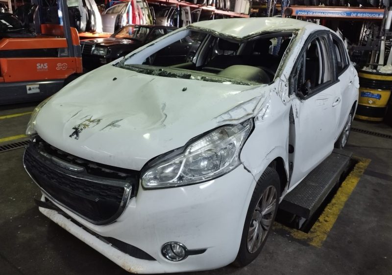 PEUGEOT 208 1.4 HDI 2013 - Image 3