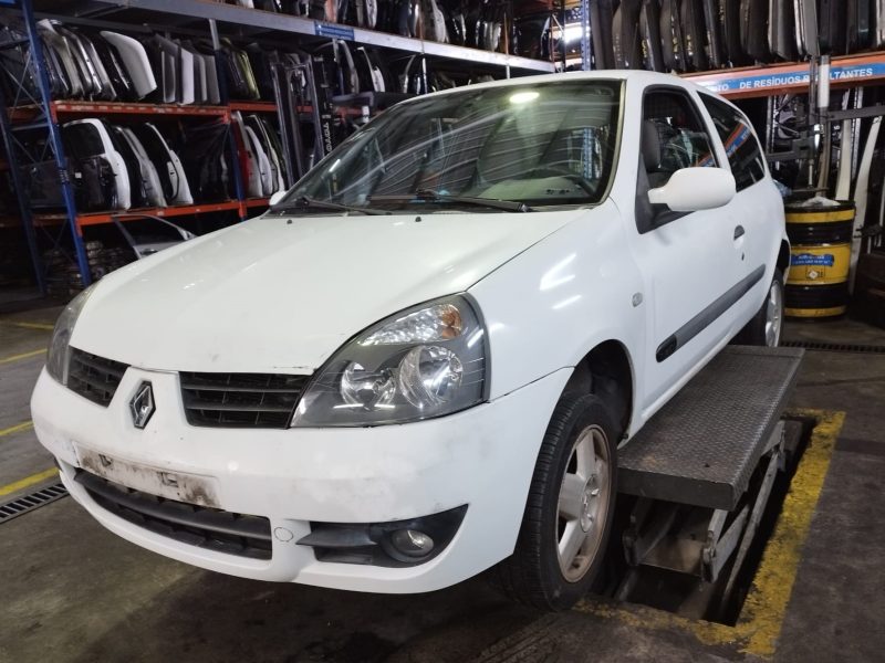 RENAULT CLIO II 1.5 Dci 2004 - Image 2