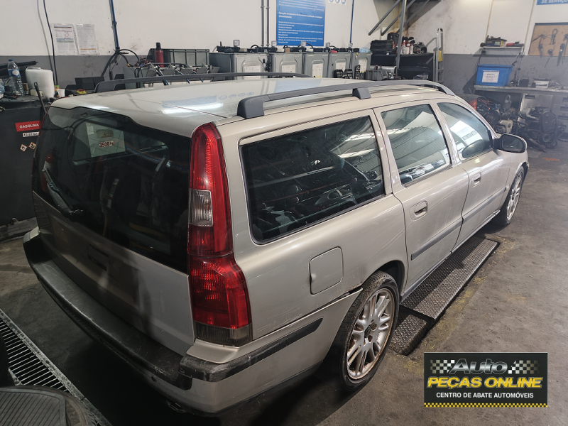 VOLVO S70 2.3 T5 2000 - Image 3