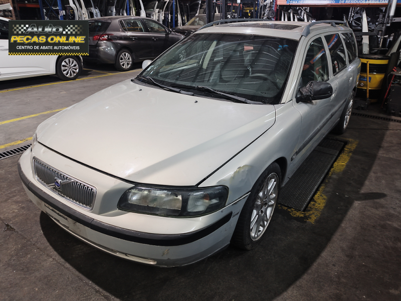 VOLVO S70 2.3 T5 2000 - Image 4